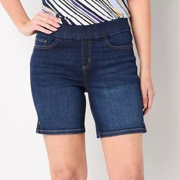Liz Claiborne Pants - Liz Claiborne Amber Pull-On Shorts Womens 6 Blue Armour Wash Denim Stretch NEW
